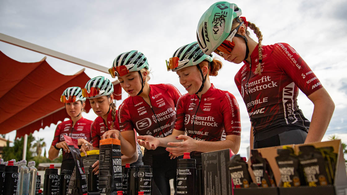 carbohydrate fueling requirements for female athletes