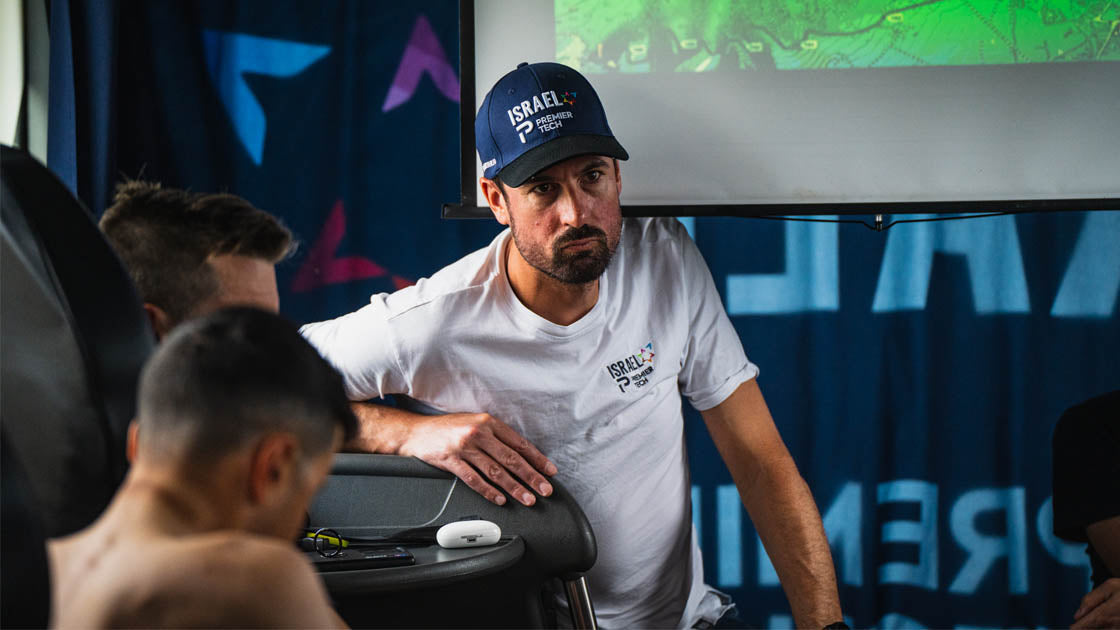What does a cycling sports director do: Interview with Sam Bewley